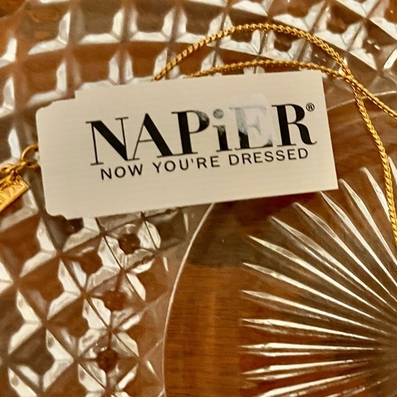 Napier Gold V-Shaped Necklace VTG New Tags Faux Diamonds 16” extender Minimalist - Picture 7 of 9